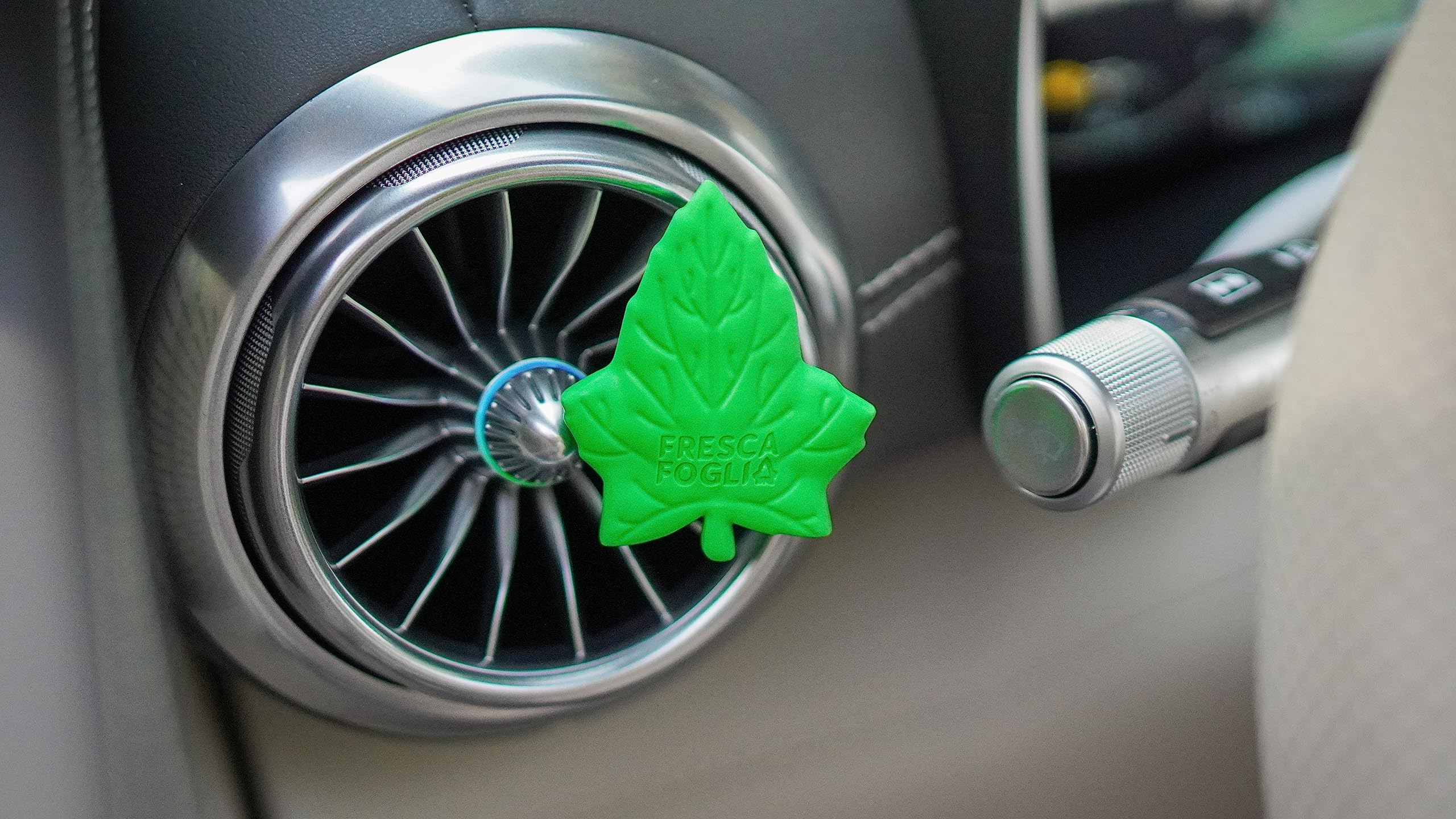 arexons-fresca-foglia-profumatore-auto-bocchetta-green-wood image 3
